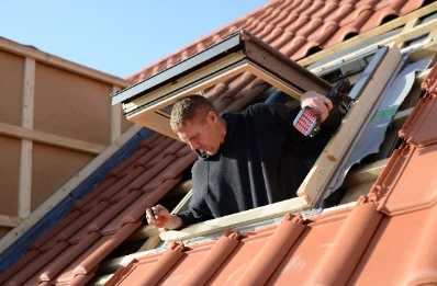 Pose de fenêtres de toit Velux à Dernacueillette